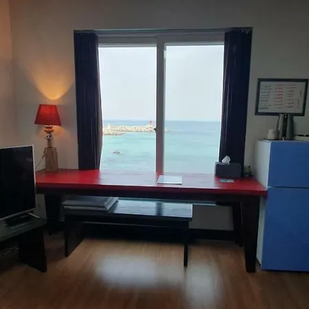 Magenta Villa Donghae Exterior photo