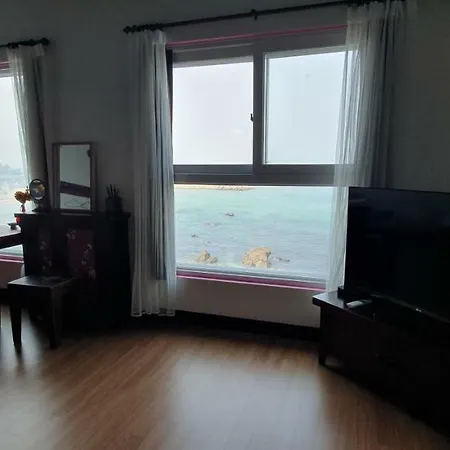 Magenta Villa Donghae Exterior photo