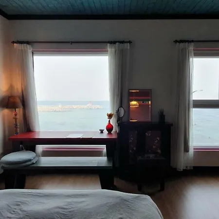 Magenta Villa Donghae Exterior photo